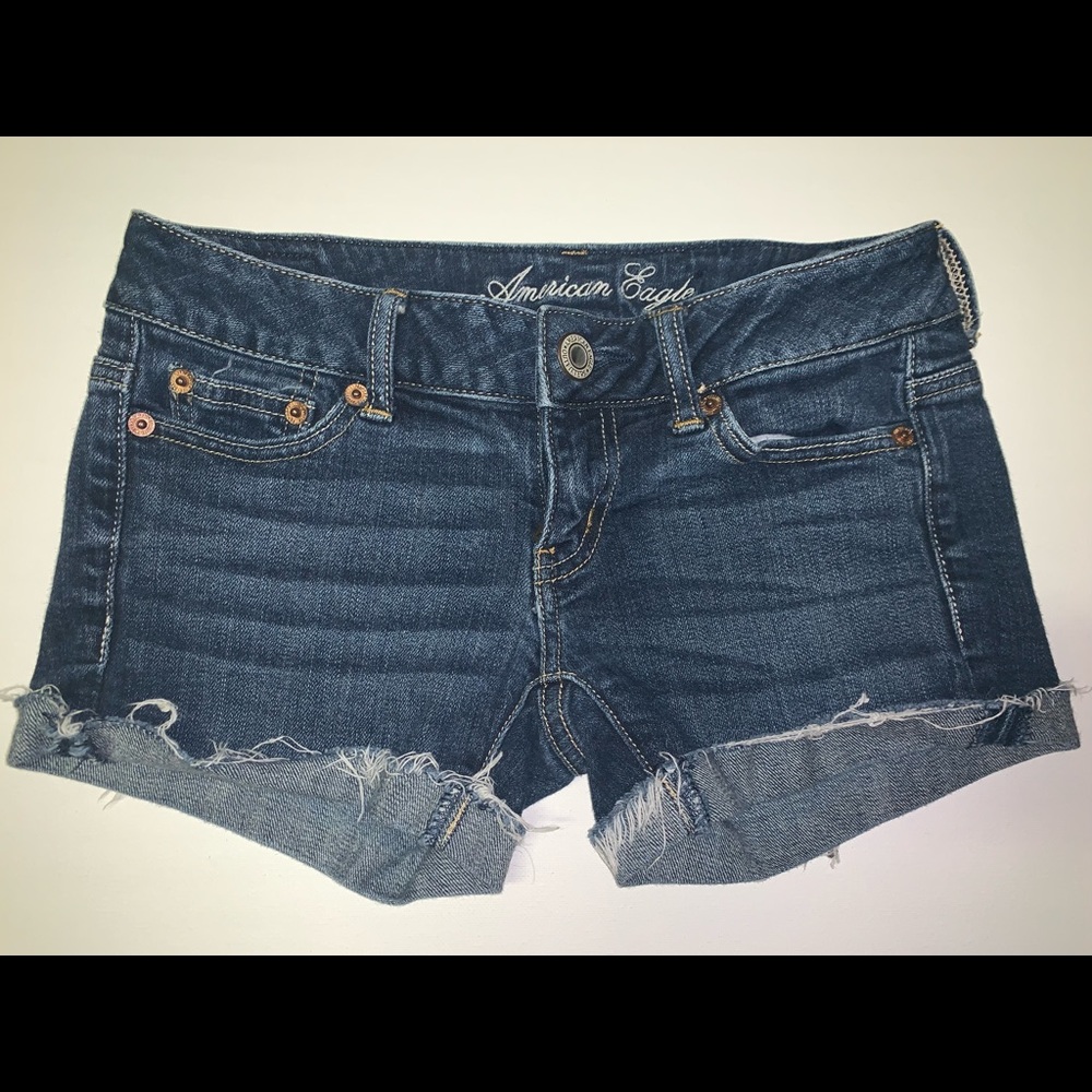 American Eagle Distressed Denim Shorts Size 00